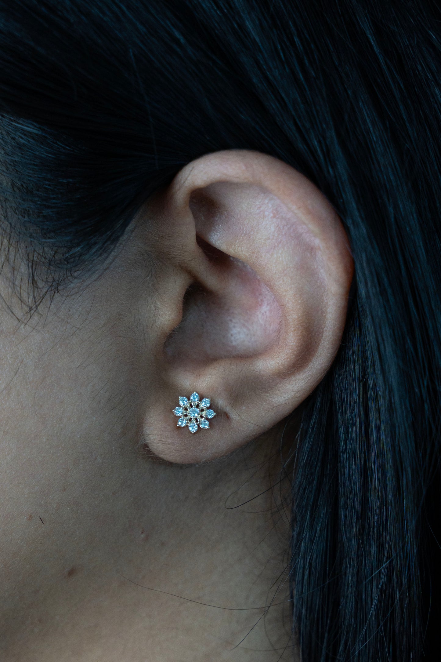 14k Gold Flower Stud Earrings