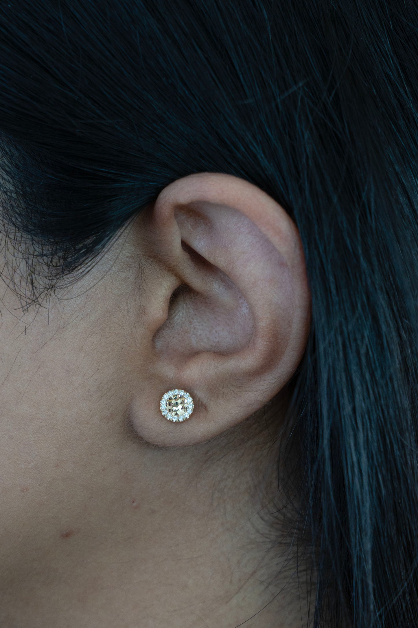 14k Gold Round Studs