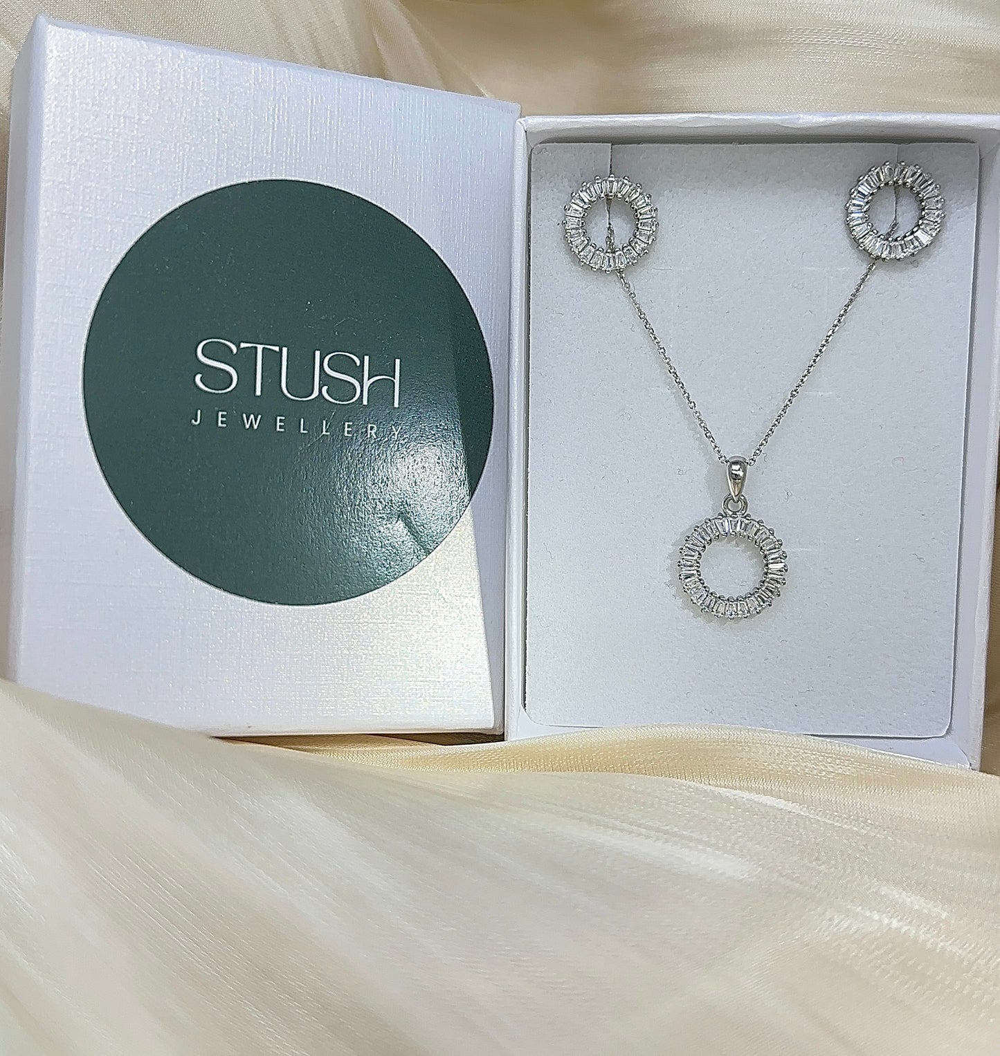 Sterling Silver Round Jewelry Set: Necklace & Earrings