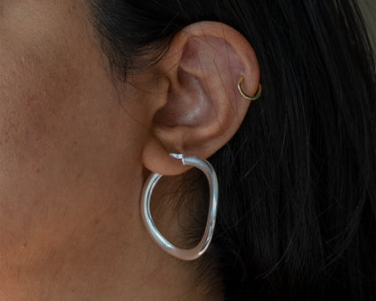 Sterling Silver Round Flat Wavy Hoops