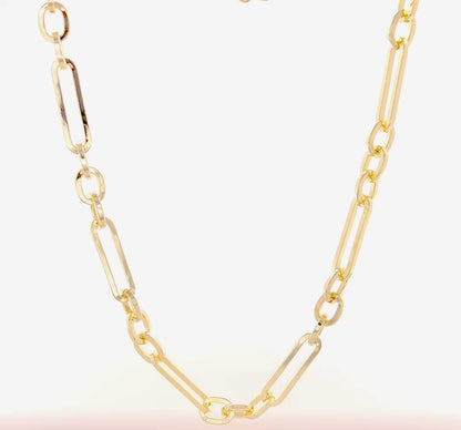 Gold Elongated Paperclip Necklace